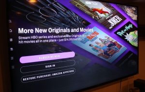 مکس در حال خندیدن مجدد است و به HBO Max برمی گردد